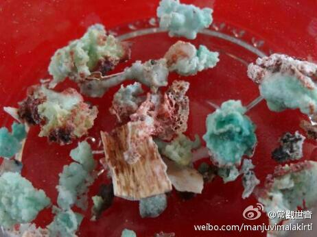 佛为精忠解战袍 佛为精忠解战袍